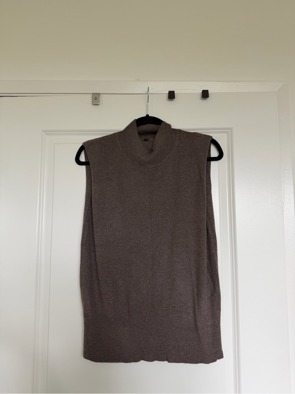 Sleeveless Mock Neck Knit Top - Brown
